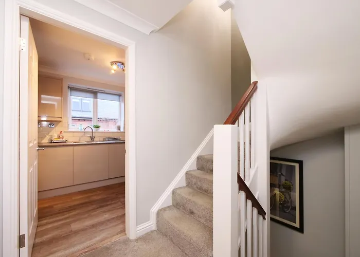 Centre Mews House Дом отдыха *