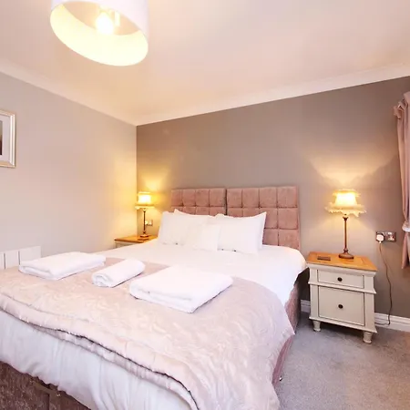 Centre Mews House *