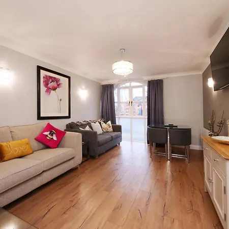 Centre Mews House